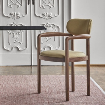 Porada Dione Chair